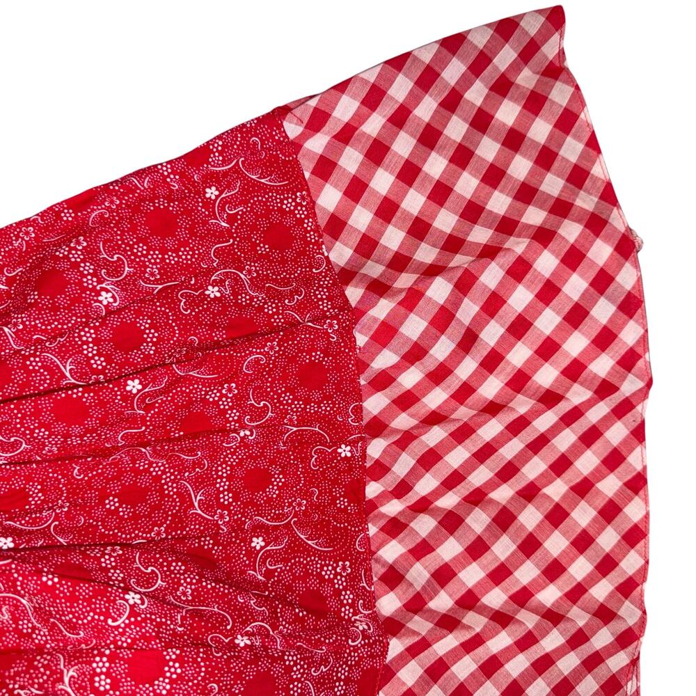 Red Patterned Ruffled Crop Pants with Gingham Trim - Picture 7 of 8
